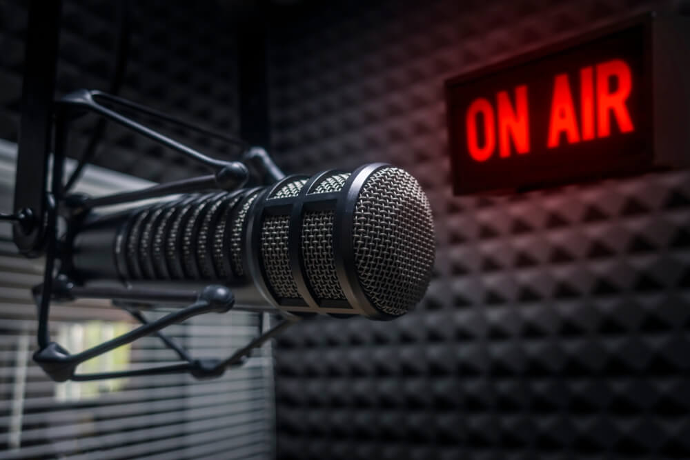 Radio Facts: The 10 Best Black Radio DJs of All Time